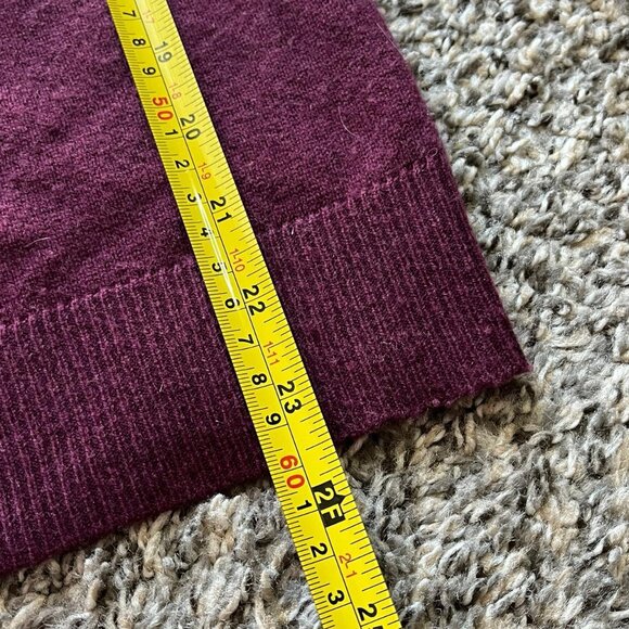 Banana Republic Sweater Womens Medium Maroon Cashmere Wool V-Neck Pullover - Picture 6 of 7